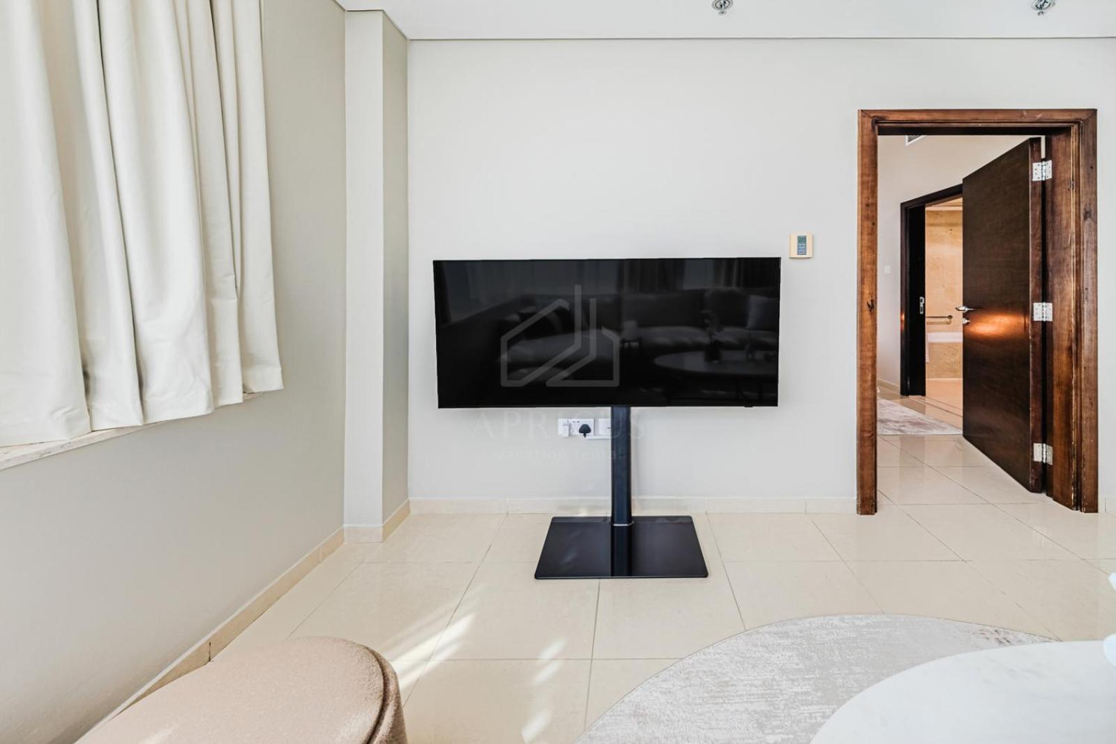 Elegant 1 Bedroom In Botanica Tower Marina *