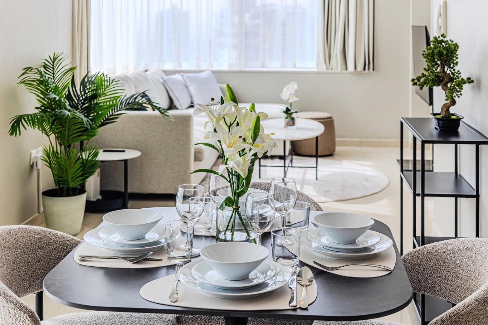 Elegant 1 Bedroom In Botanica Tower Marina