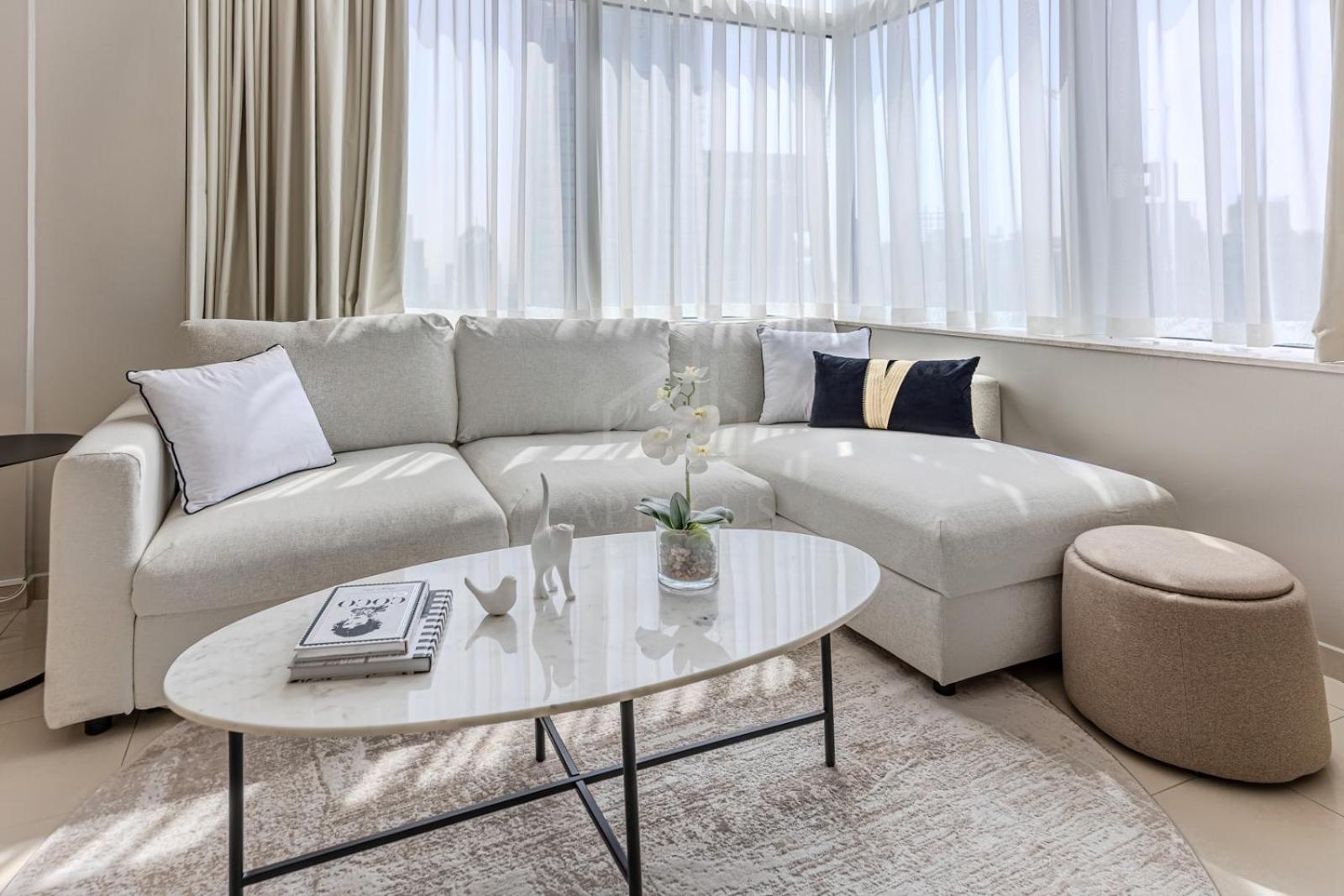 Apartment Elegant 1 Bedroom In Botanica Tower Marina